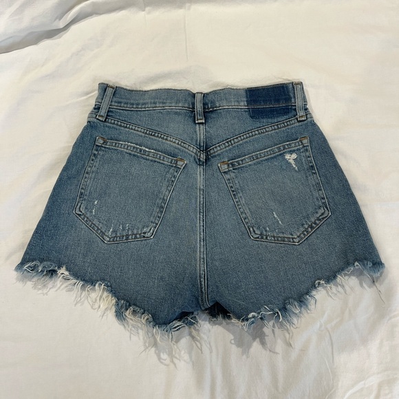 A&F Curve Love Mom Short High Rise - Picture 3 of 3